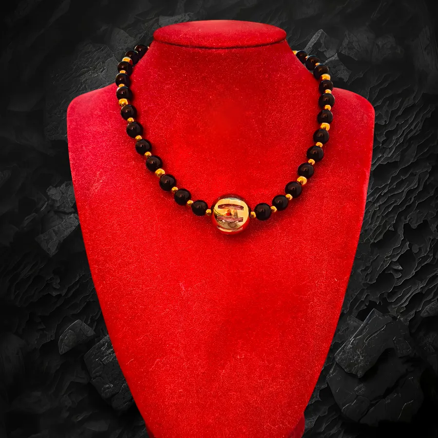 Κολιέ γυναικείο σε μαύρο χρώμα