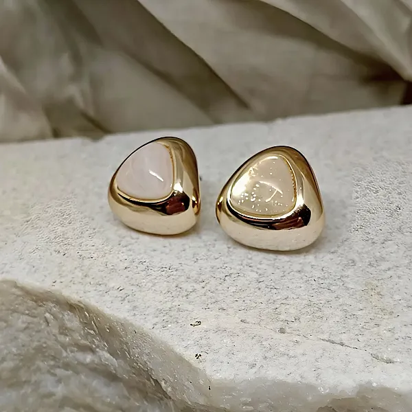 Σκουλαρίκια Ακρυλικά Χρυσά με Λευκή Ιριδίζουσα Ρητίνη και Καρφάκι Ανοξείδωτο Ατσάλι