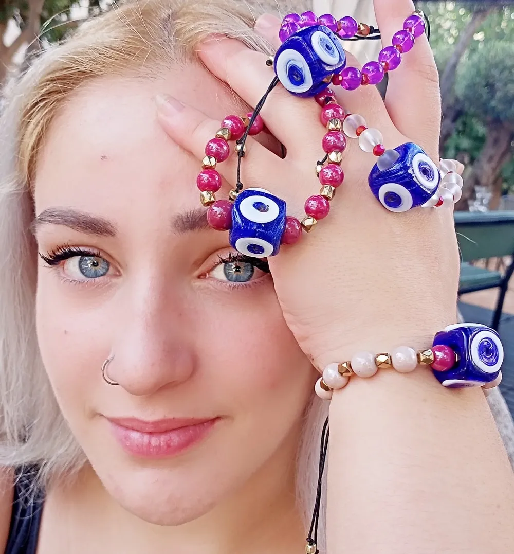 Χειροποίητο  Γυναικείο Βραχιόλι Κεραμικές Χάντρες Μάτι Γυάλινο