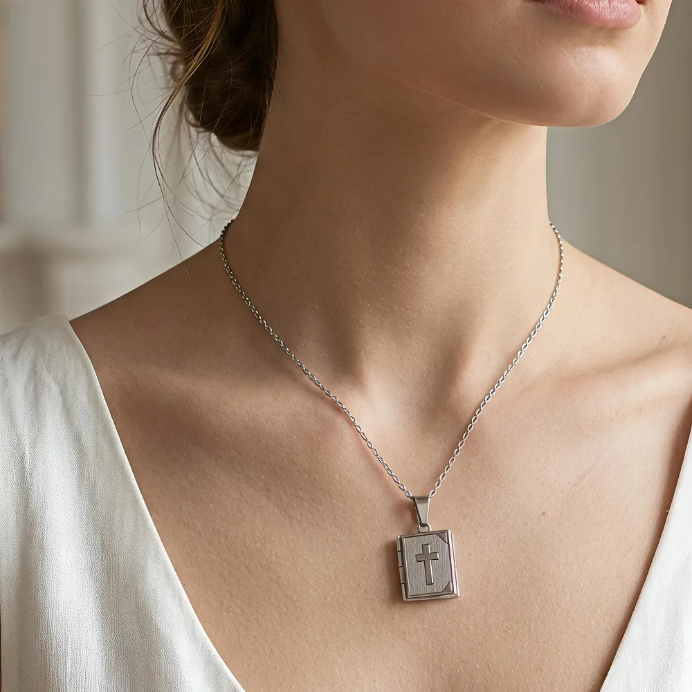 Ασημί Φυλαχτό Ευαγγελιάκι Ανοιγόμενο από Ανοξείδωτο Ατσάλι