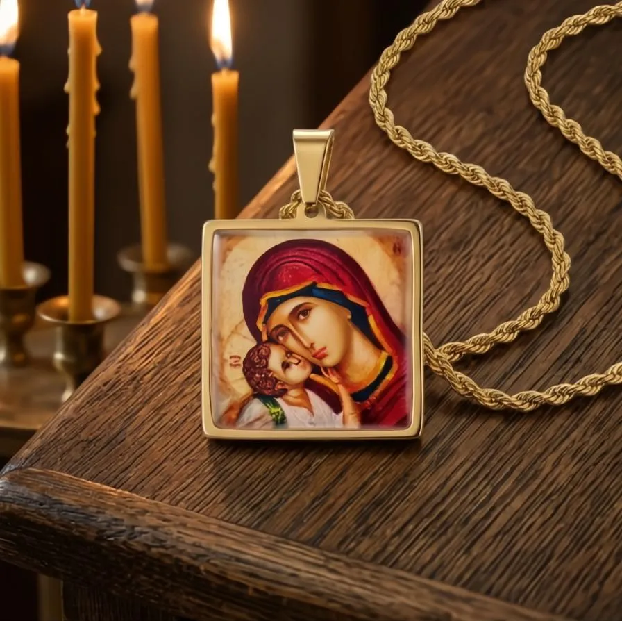 Τετράγωνο  Μενταγιόν  Φυλαχτό Παναγία με το Θείο Βρέφος Ατσάλι