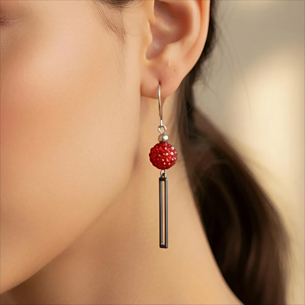 Σκουλαρίκια χειροποίητα ατσάλι ασημί με κόκκινη χάντρα strass