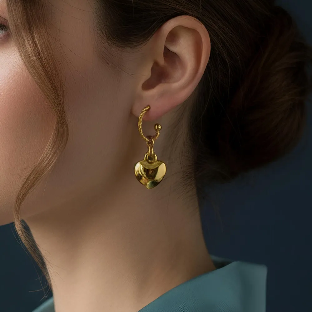 Χρυσά Ατσάλινα Minimal Σκουλαρίκια με Ημικύκλιο Γάντζο & Κρεμαστή Καρδιά