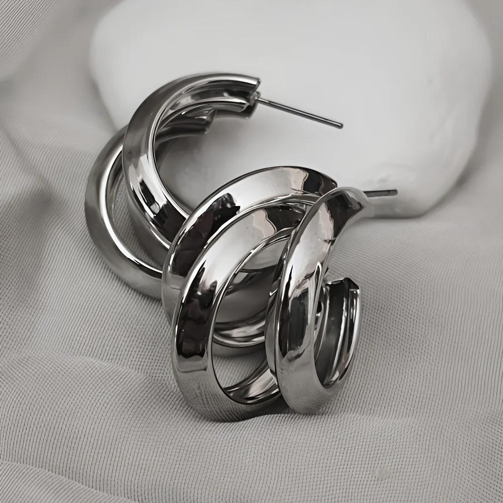 Ατσάλινα Ασημί Σκουλαρίκια με Τριπλή Μπάρα